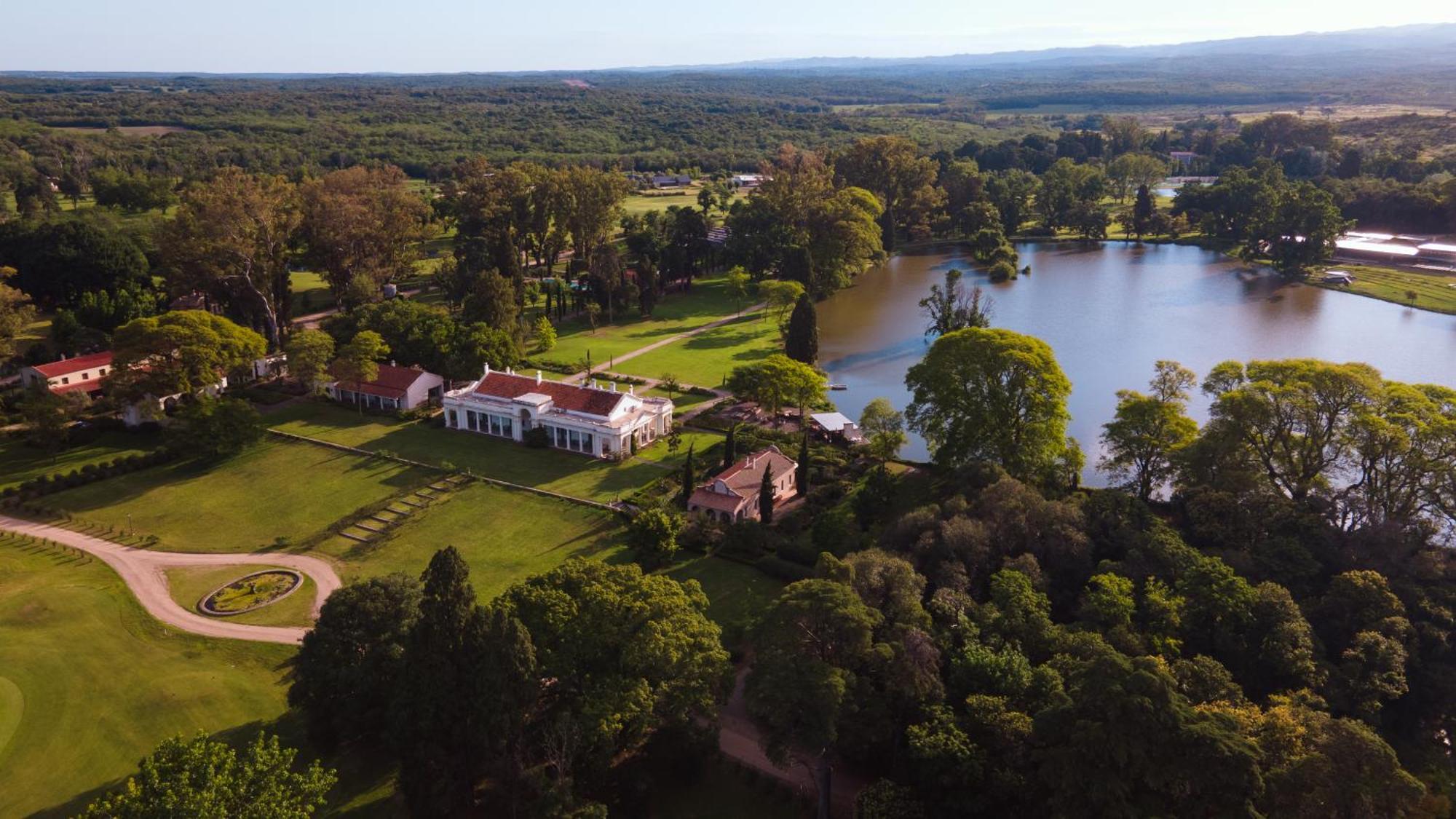 Estancia La Paz Hotel Аскочинга Экстерьер фото